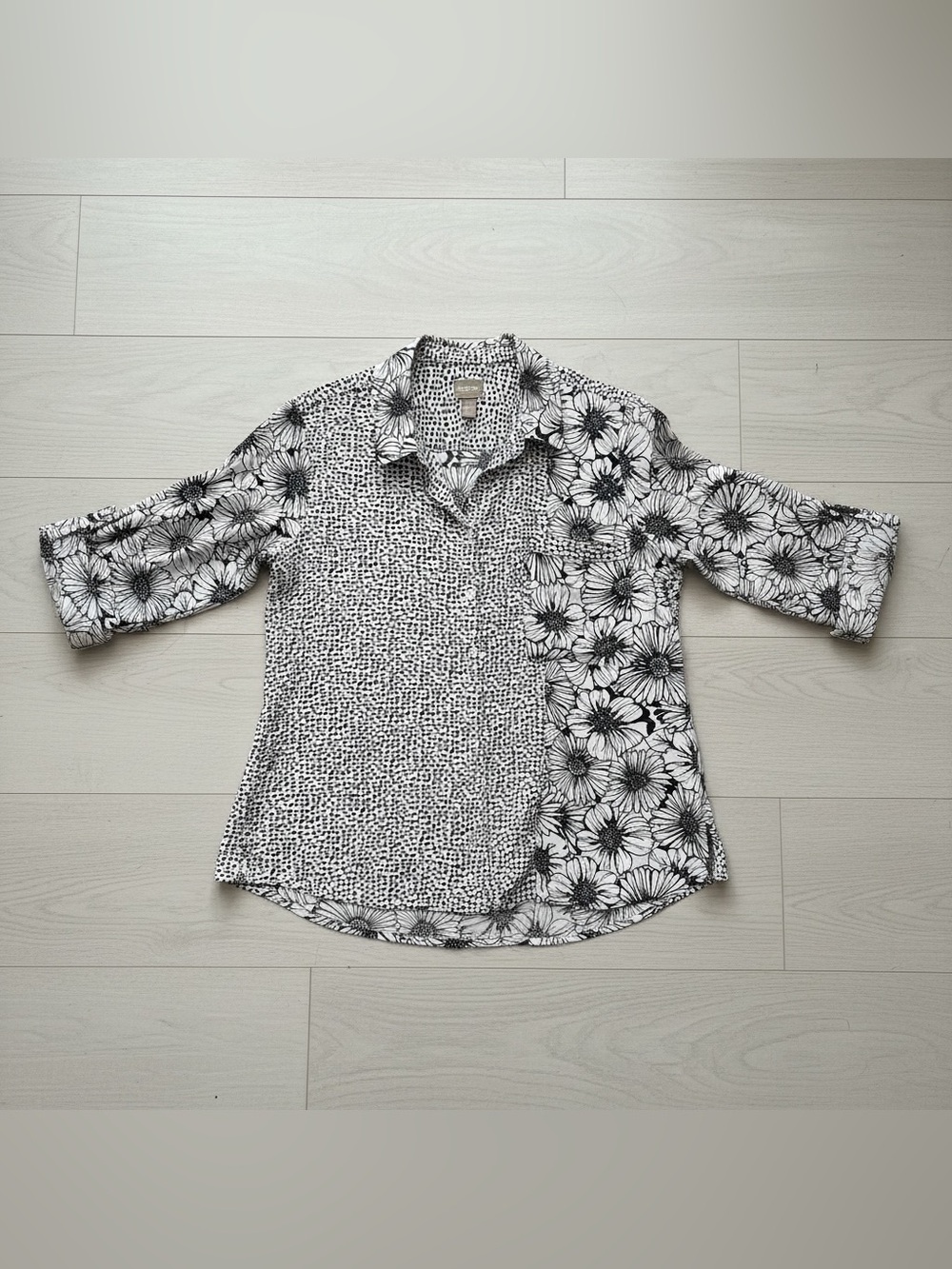 Chico's Black & White Mixed-Print Button-Up Blouse